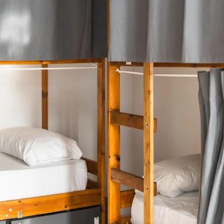 Hostel Ocean Nomads Coworking