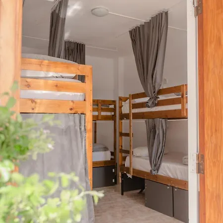Ocean Nomads Coworking Hostel