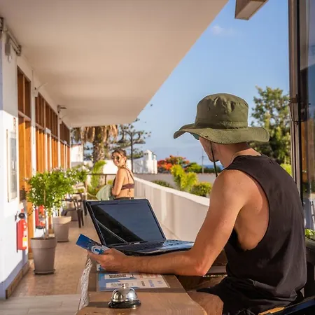 Vandrarhem Ocean Nomads Coworking Tenerife
