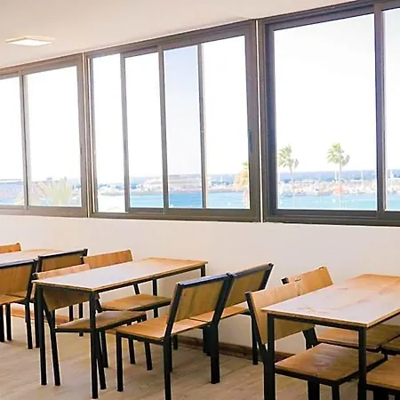 Хостел Ocean Nomads Coworking Tenerife *