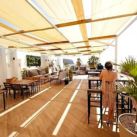 Хостел Ocean Nomads Coworking Tenerife Арона